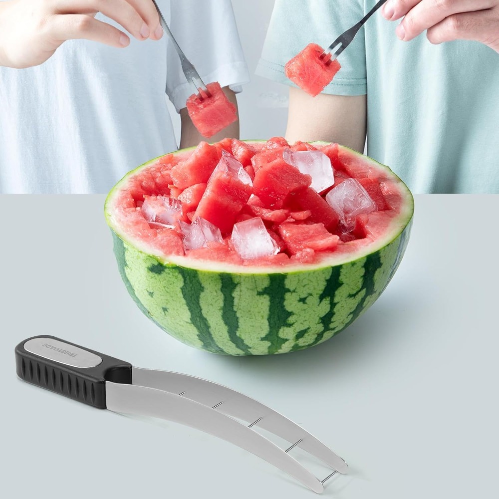 The watermelon slicer is a creative small kitchen tool made of stainless steel. It has the characteristics of being reusable and capable of efficiently cutting watermelons and other fruits. It is a practical kitchen item