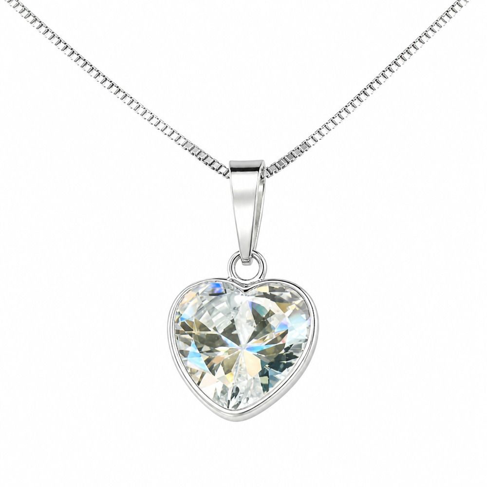 Silver bezel heart zircon clavicle necklace, high-cut shiny heart crystal pendant, minimalist Cupid heart jewelry for women